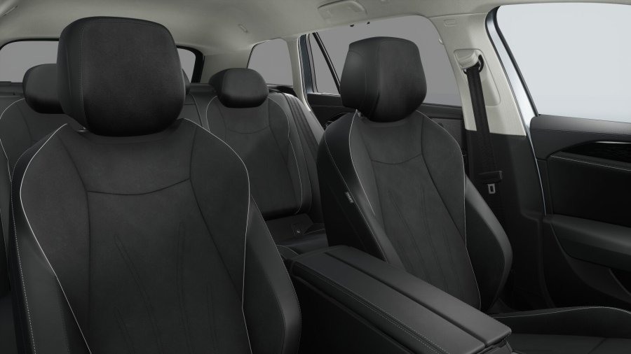 Volkswagen Passat, Passat Elegance 1,5 eTSI 110 kW mHEV, barva stříbrná