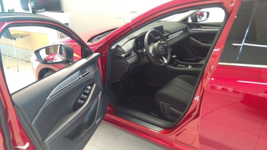 Mazda 6, 2,0G 165k, barva červená