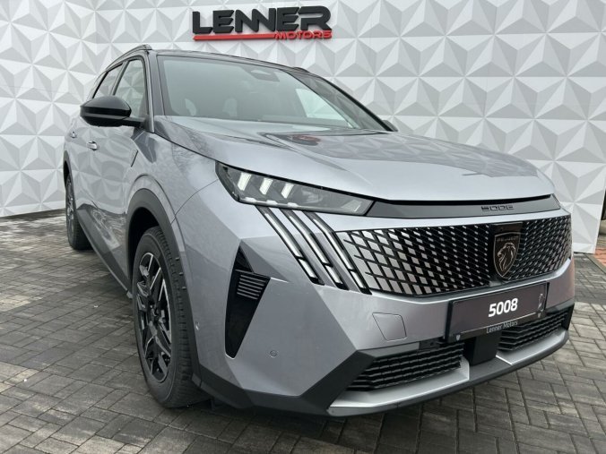 Peugeot 5008, Peugeot 5008 GT Hybrid 145 e-DCS6, barva stříbrná