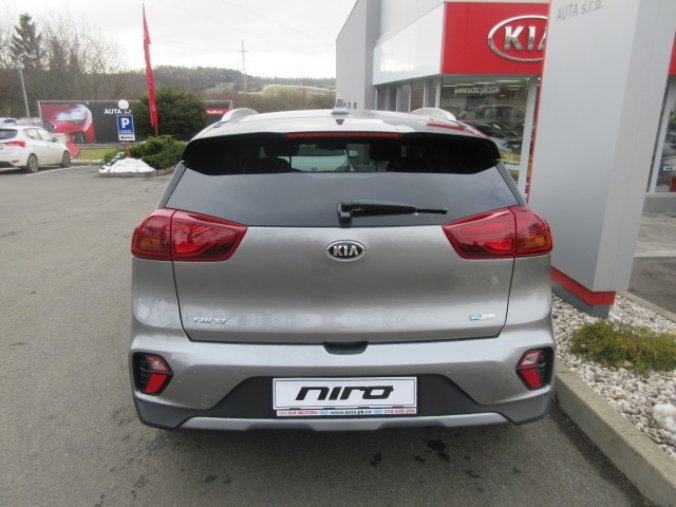 Kia Niro, 1,6 GDi 6DCT HEV EXCLUSIVE, barva stříbrná