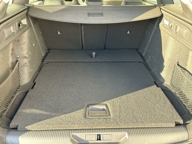 Peugeot 308, Peugeot 308 SW ALLURE PureTech 130 AT, barva modrá