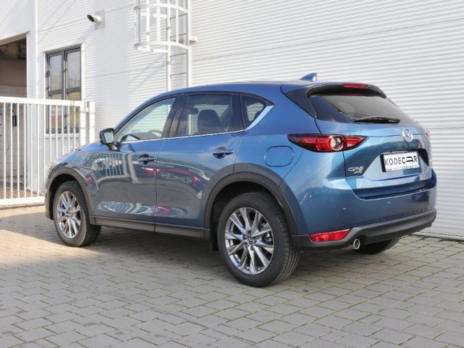 Mazda CX-5, 2,0 Skyactiv-G 165k/121kW MAN, barva modrá
