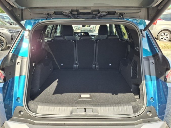 Peugeot 5008, Peugeot 5008 GT - SUMMER BLUE 145 e-DCS6, barva modrá