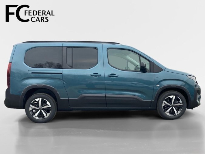 Peugeot Rifter, Peugeot Rifter GT BlueHDi 130 S&S EAT8, barva modrá