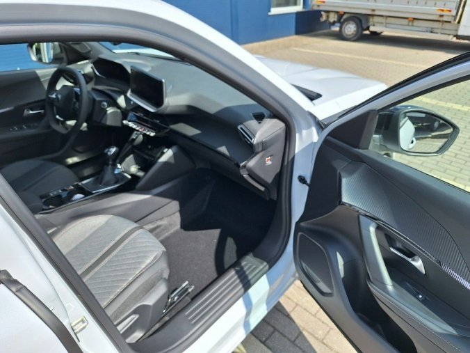 Peugeot 2008, Peugeot 2008 ALLURE PureTech 100 MAN6, barva bílá
