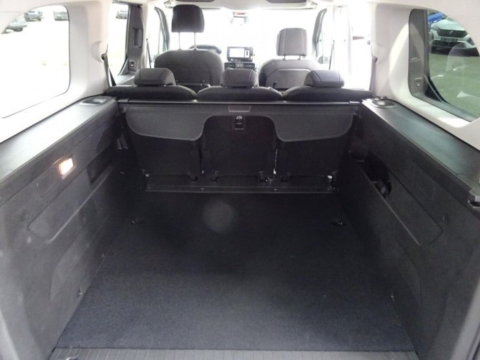 Peugeot Rifter, Peugeot Rifter LONG GT BlueHDi 130k EAT8, barva stříbrná