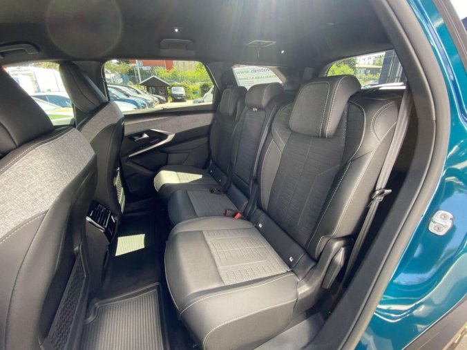 Peugeot 5008, Peugeot 5008 GT Hybrid 145 e-DCS6 SUMMER B, barva modrá