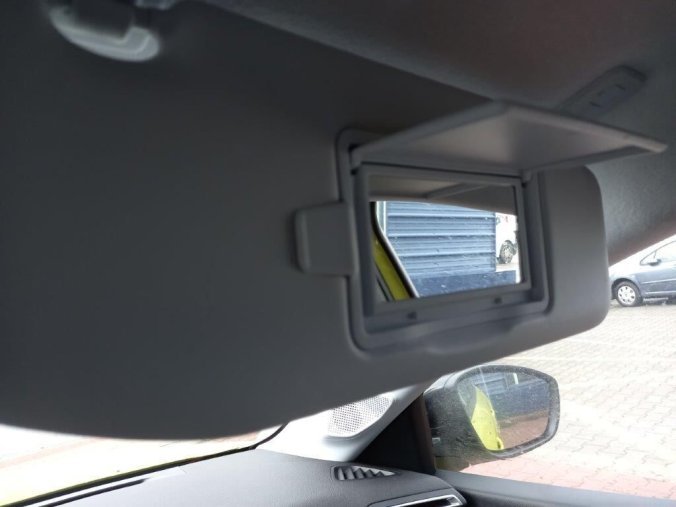 Peugeot 208, Peugeot 208 BUSINESS Hybrid 110 e-DCS6, barva zelená