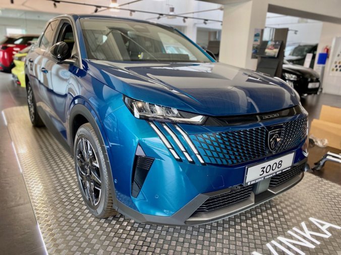 Peugeot 3008, Peugeot 3008 ALLURE Hybrid 136 e-DCS6 - 8941, barva modrá