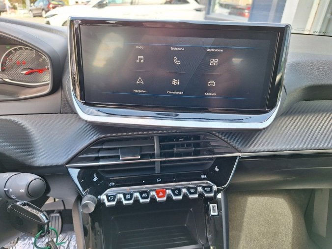 Peugeot 208, Peugeot 208 STYLE Turbo 100k M6, barva bílá
