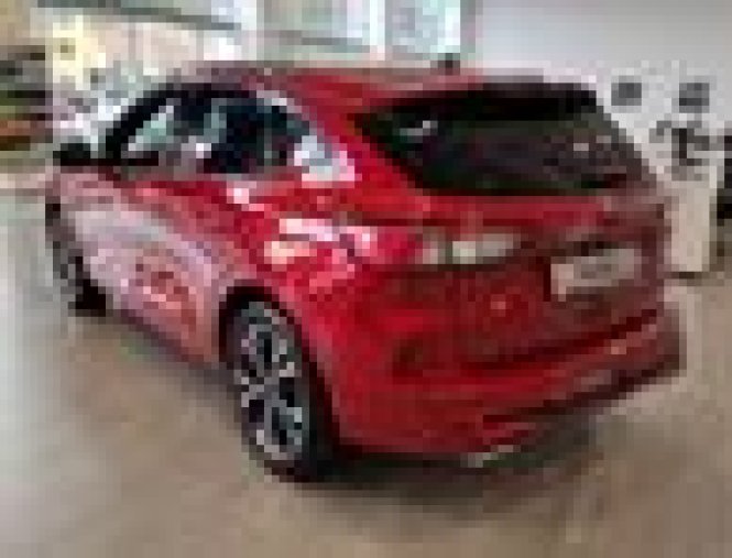 Ford Kuga, 1.5 EcoBoost, barva červená