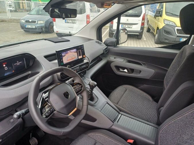 Peugeot Rifter, Peugeot Rifter ALLURE 1.5 BlueHDi 130k, barva zelená