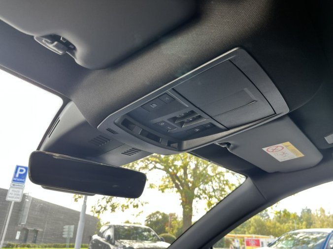 Peugeot 5008, Peugeot 5008 GT Hybrid 145 e-DCS6, barva bílá