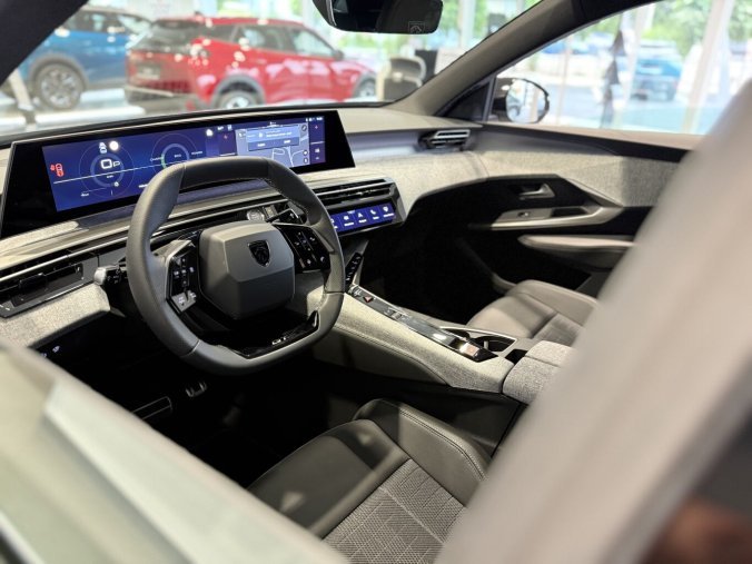 Peugeot 3008, Peugeot 3008 GT Hybrid 145k, Vision 360°, barva modrá