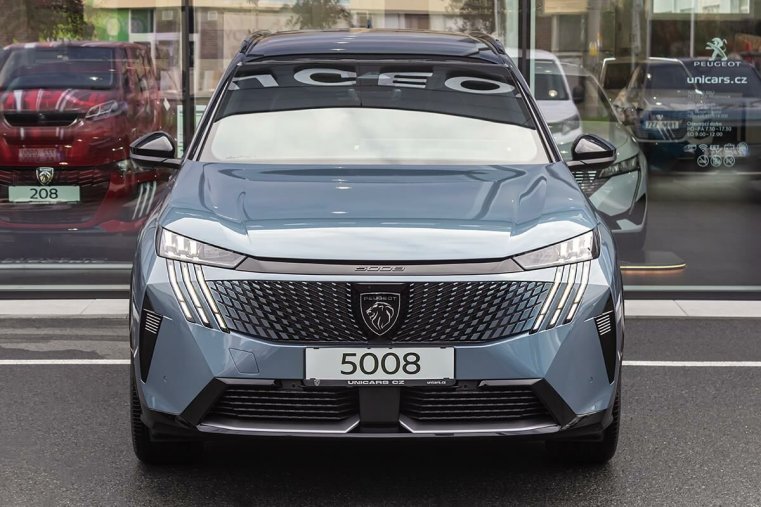 Peugeot 5008, Peugeot 5008 0,0 E- GT Elektromotor 157 kW, barva modrá