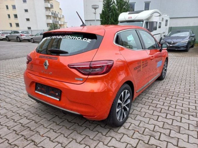 Renault Clio, E-TECH 140 E-Tech, barva oranžová