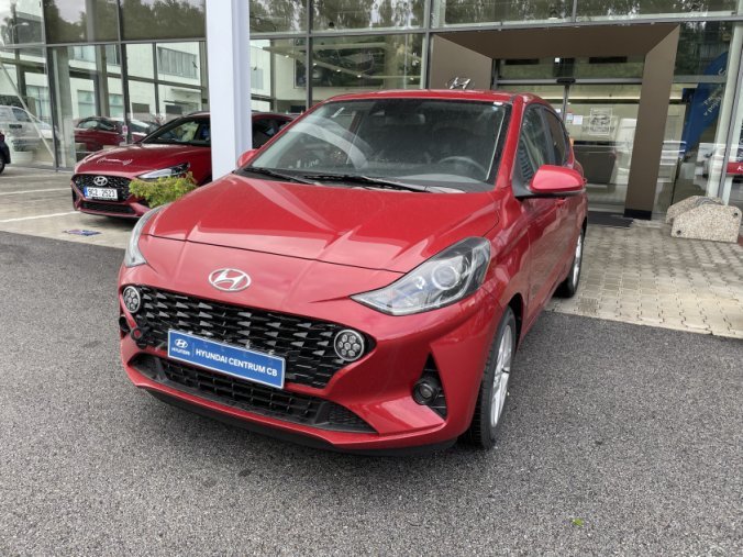 Hyundai i10, 1,0i 5 st. manuální, barva červená