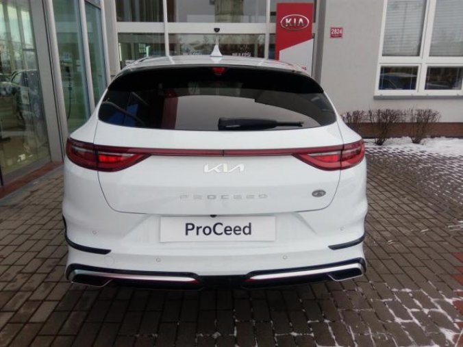 Kia ProCeed, 1,5T-GDi GTLINE MY24, barva bílá