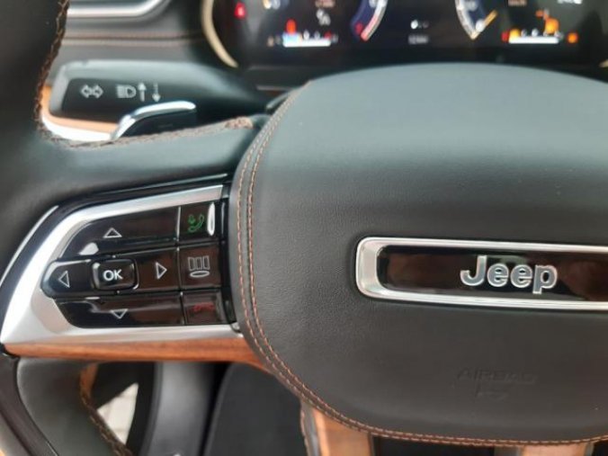 Jeep Grand Cherokee, L 3,6 V6 Summit 7 míst, barva černá