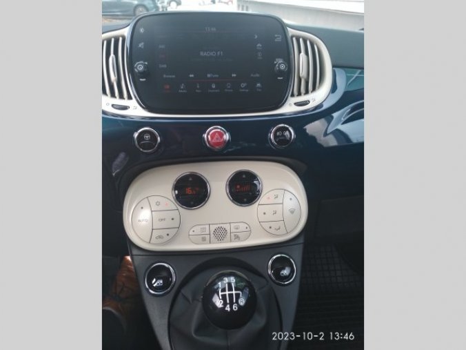 Fiat 500, 1.0 BSG 70k Hybrid, barva modrá