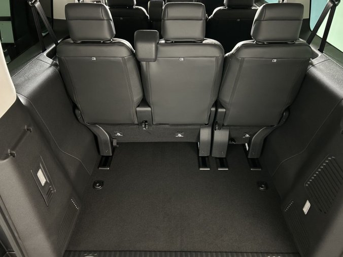 Peugeot Traveller, Peugeot Traveller Allure L3 2.2 BlueHDi 180 S&S EAT8, barva šedá