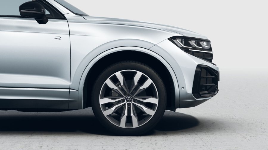 Volkswagen Touareg, Touareg R-Line V6 3,0 TDI 210 kW 4MOT, barva stříbrná