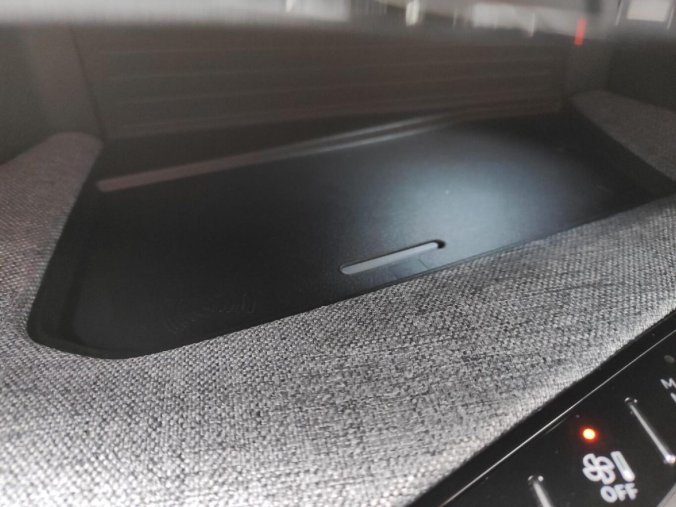 Peugeot 3008, Peugeot 3008 GT 1.2 HY 145k AUT 6, barva modrá