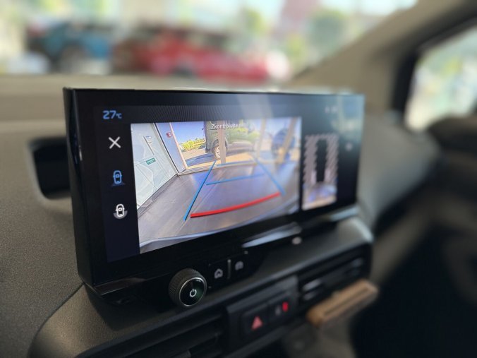 Peugeot Rifter, Peugeot Rifter ALLURE 110k, Benzin, 7 let záruka, barva zelená