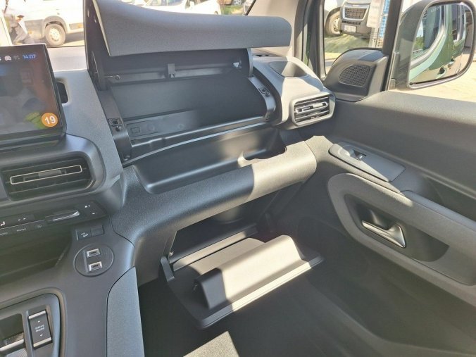 Peugeot Rifter, Peugeot Rifter LONG GT 1.5 BHDi 130K EAT8, barva modrá