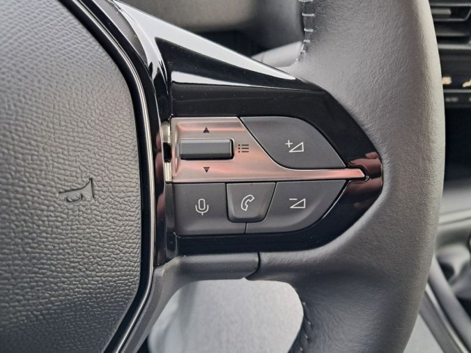 Peugeot Rifter, Peugeot Rifter LONG ALLURE BlueHDi 130 S&, barva bílá