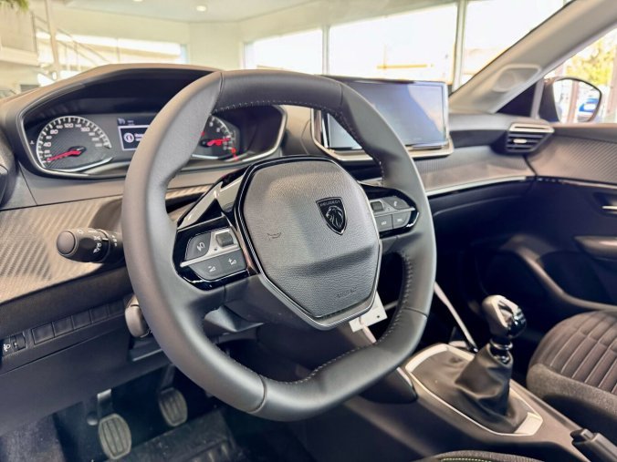 Peugeot 208, Peugeot 208 STYLE, 100 koní, výhřev sedadel, barva žlutá