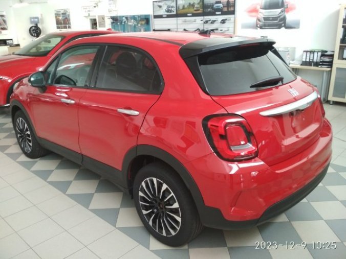 Fiat 500X, Cold 1,0 GSE, barva červená