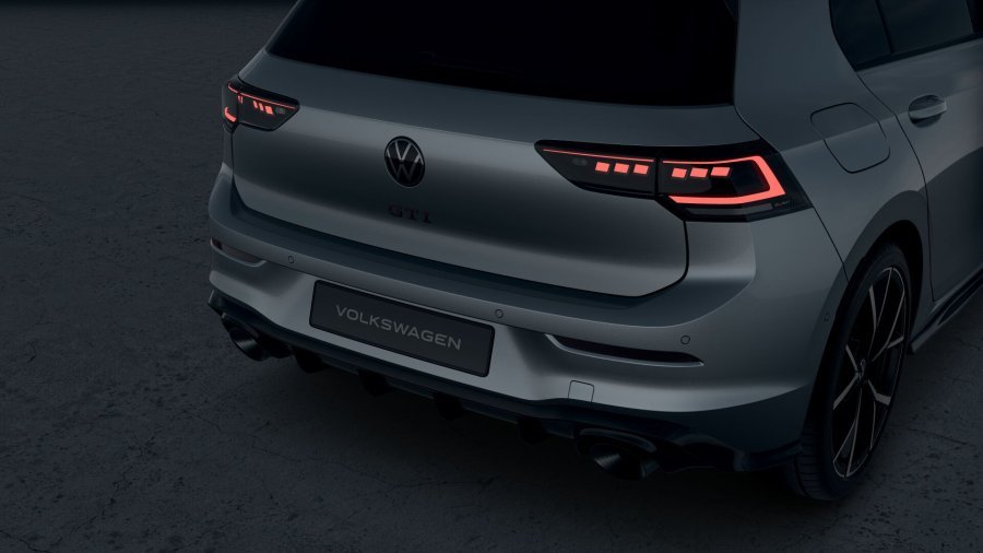 Volkswagen Golf, Golf GTI Clubsport 2,0 TSI 221 kW 7DSG, barva stříbrná
