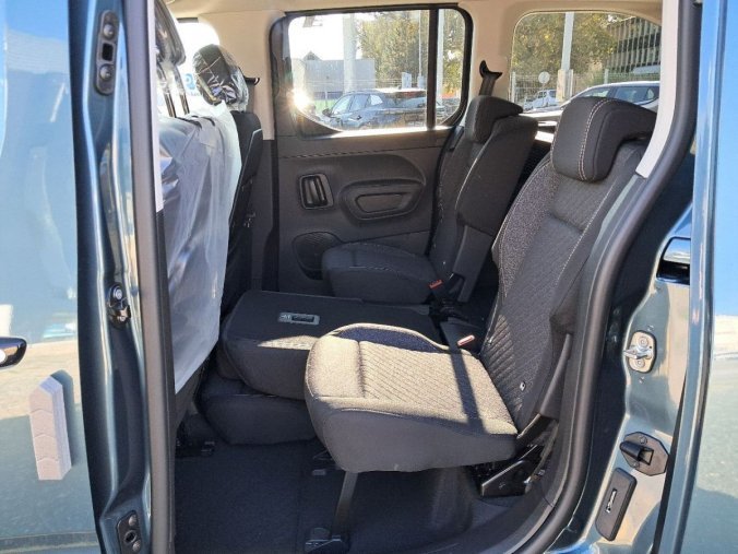 Peugeot Rifter, Peugeot Rifter LONG ALLURE BlueHDi 130 S&, barva modrá