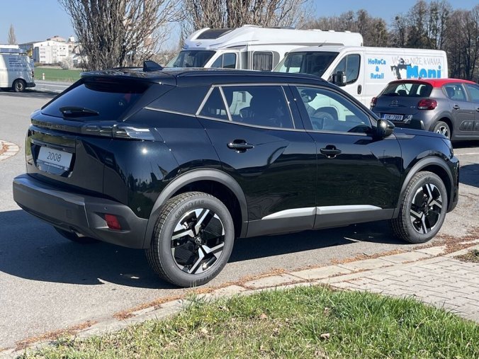 Peugeot 2008, Peugeot 2008 ALLURE PureTech 100 S&S MAN6, barva černá