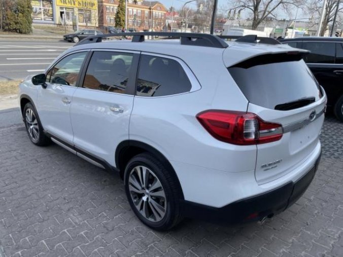 Subaru Ascent, AWD Premier, barva bílá