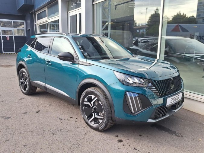 Peugeot 2008, Peugeot 2008 ALLURE Hybrid 145 e-DCS6, barva modrá