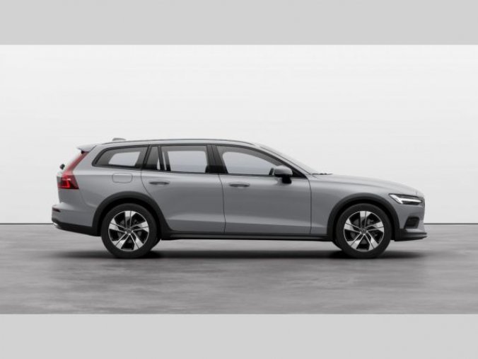 Volvo V60, B5 2.0L 250+14 HP CROSS COUNTR, barva šedá