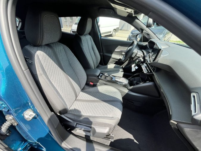 Peugeot 2008, Peugeot 2008 BUSINESS Turbo 100k MAN6, barva modrá