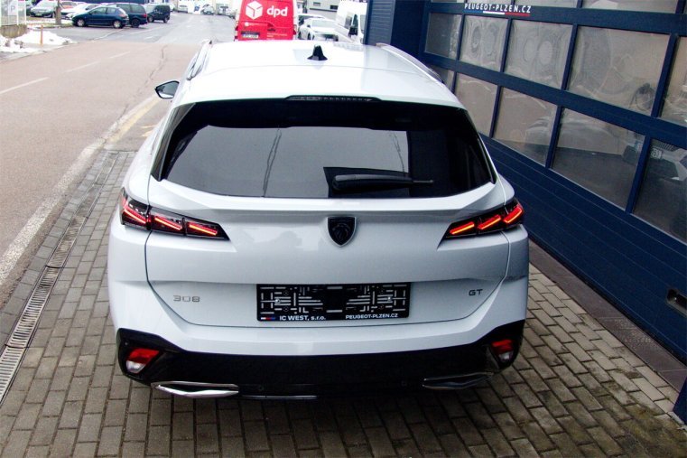 Peugeot 308, Peugeot 308 SW GT BlueHDi 130 S&S EAT8, barva bílá