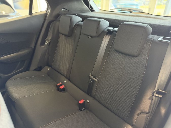 Peugeot 2008, Peugeot 2008 BUSINESS Turbo 100 MAN6, barva šedá