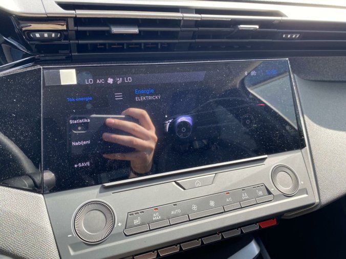 Peugeot 408, Peugeot 408 ALLURE Plug-in HYBRID e-EAT8, barva černá