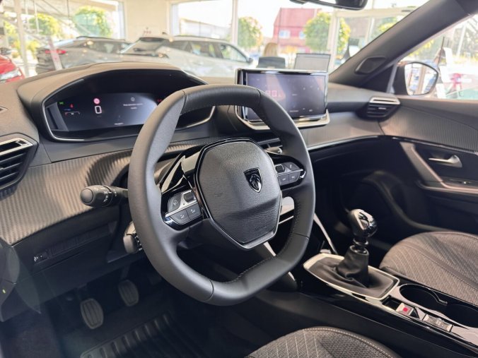 Peugeot 2008, Peugeot 2008 ALLURE Turbo 100 koní, barva šedá