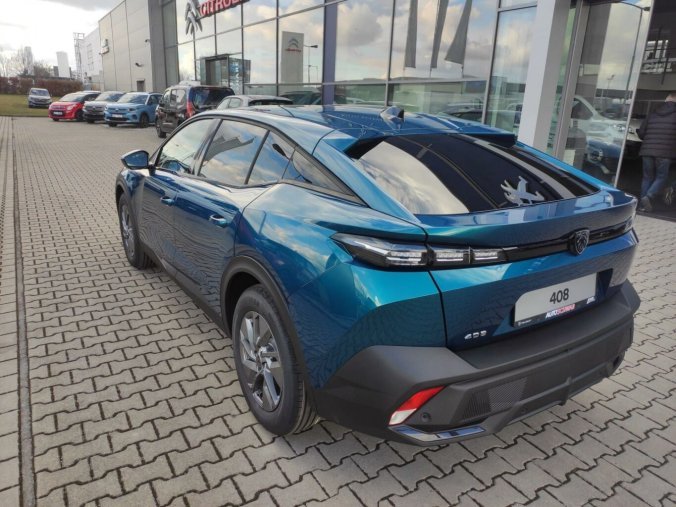 Peugeot 408, Peugeot 408 ALLURE Hybrid 136 e-DCS6, barva modrá