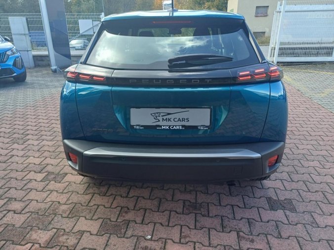 Peugeot 2008, Peugeot 2008 STYLE Hybrid 110 e-DCS6, barva modrá