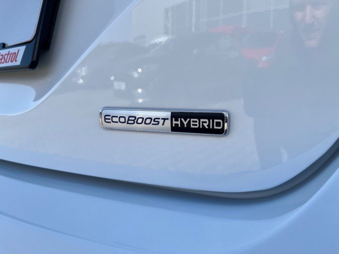 Ford Fiesta, ST-Line, 5dveřová, 1,0 EcoBoost Hybrid (mHEV) 92 kW/125 k, 7st. Powershift, barva bílá