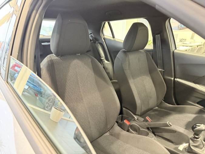 Peugeot 2008, Peugeot 2008 STYLE 100 koní, 7let záruka, barva šedá