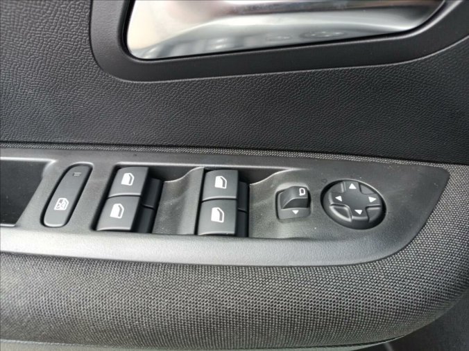 Peugeot 208, Peugeot 208 Active 1.2 PureTech 100k MAN6, barva bílá