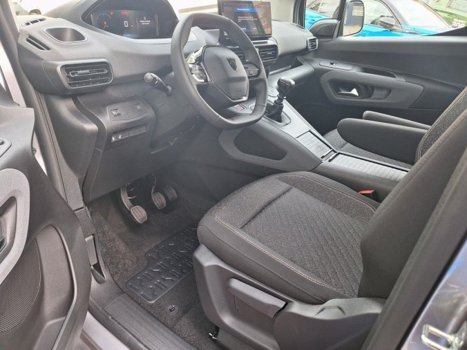 Peugeot Rifter, Peugeot Rifter LONG ALLURE BHDi 130k MAN6, barva šedá