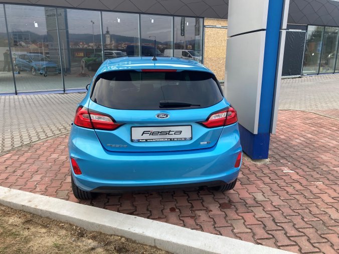 Ford Fiesta, Titanium, 5dveřová, 1,0 EcoBoost Hybrid (mHEV) 92 kW/125 k, 6st. manuální, barva modrá